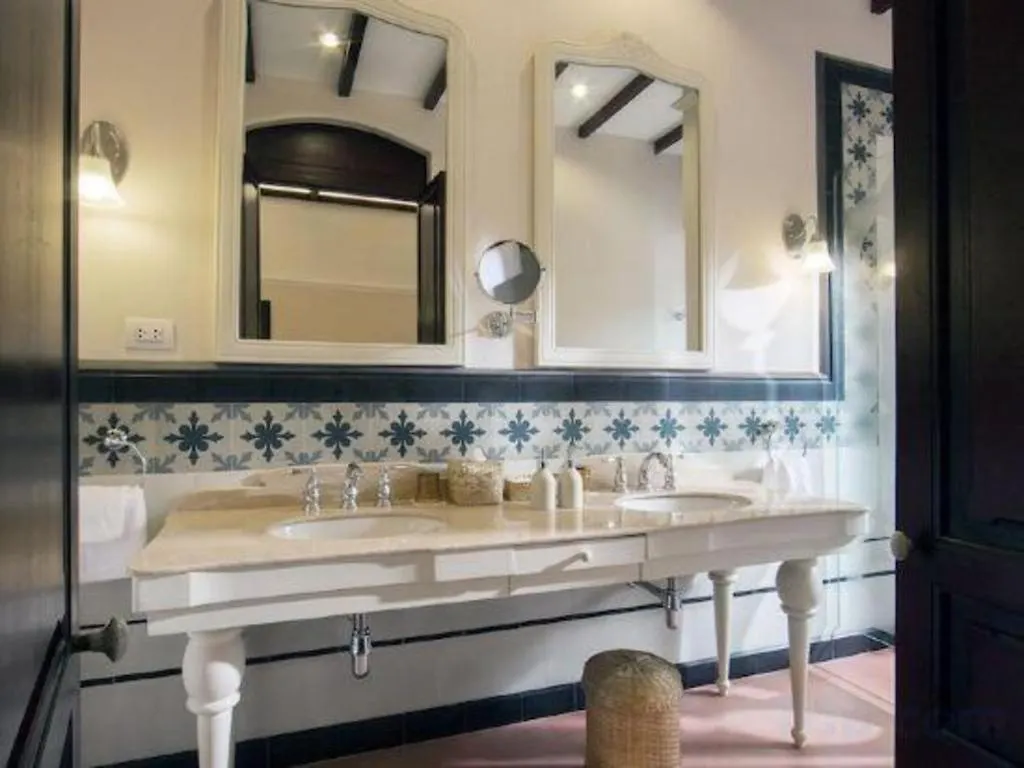 ****  Le Bel Air Resort לואנג פרבאנג לאוס